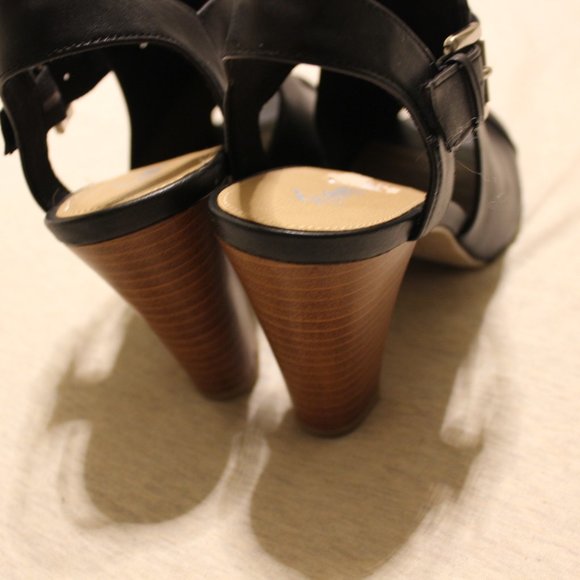 Vintage Black Faux Leather Cork Slingback Heels - Picture 2 of 6